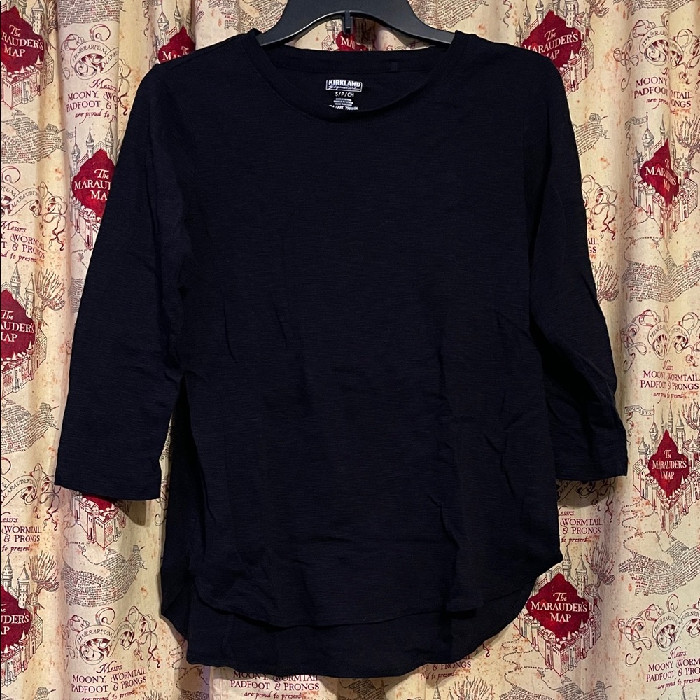 TWO SHIRT BUNDLE Kirkland Signature Black/Green Long Sleeve Top